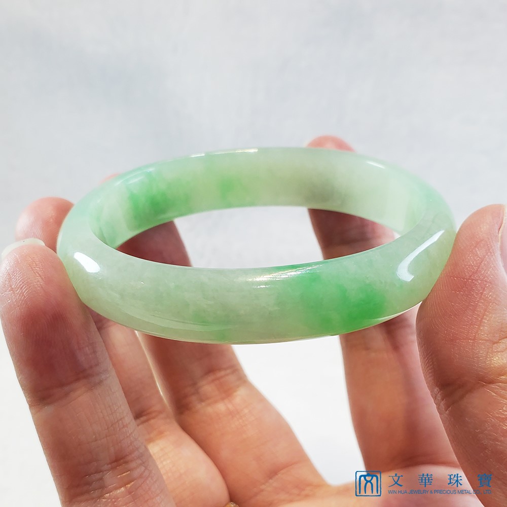 翡翠冰種陽綠玉鐲 17圍 貴妃鐲