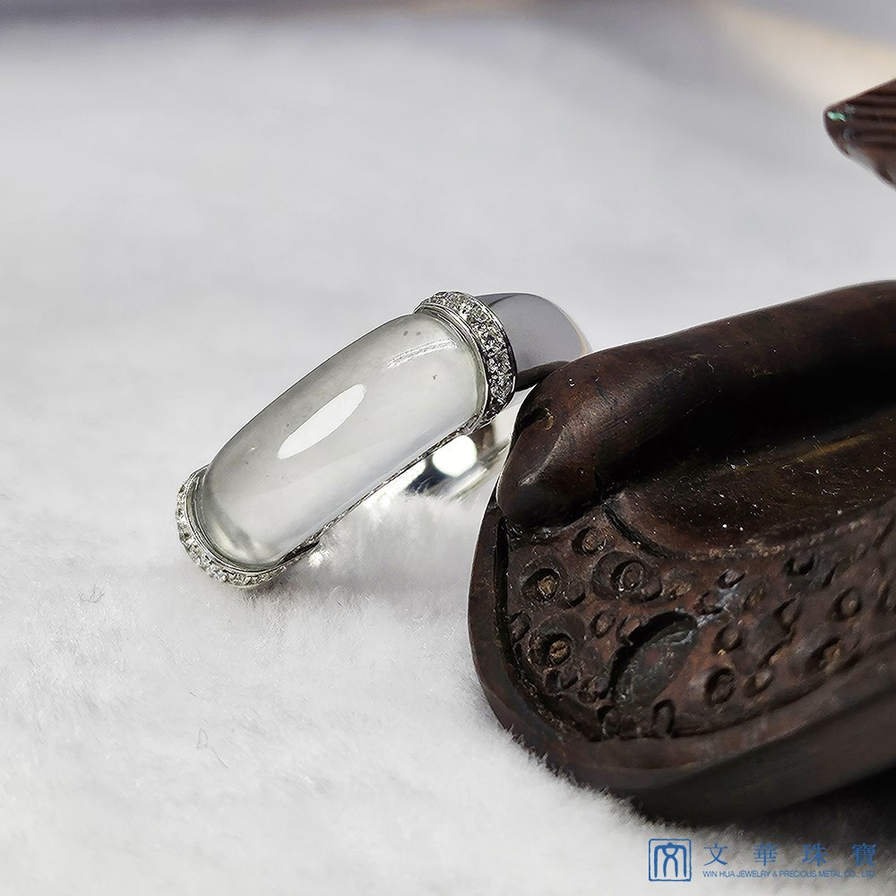 玻璃種茅台白馬鞍鑽戒 國際圍15號