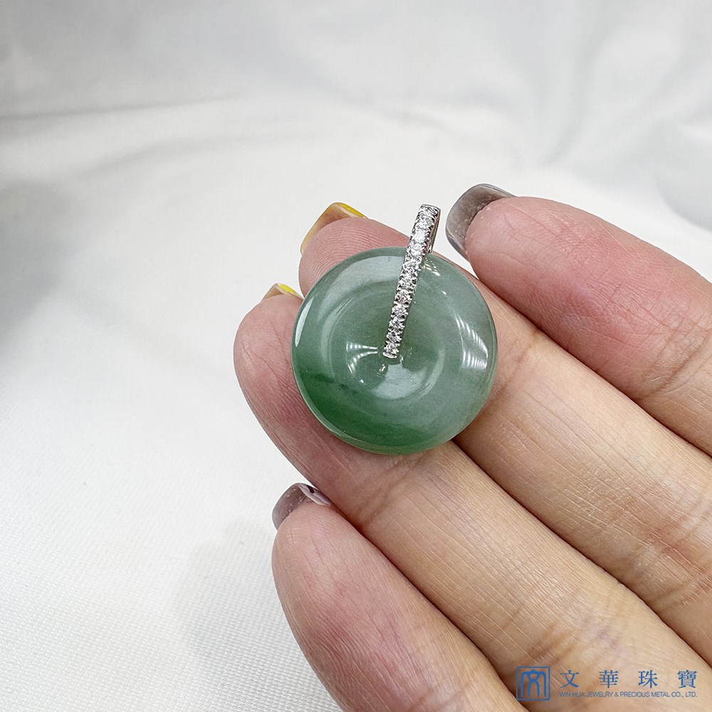 漸層翠綠平安扣翡翠鑽墜(已售出)