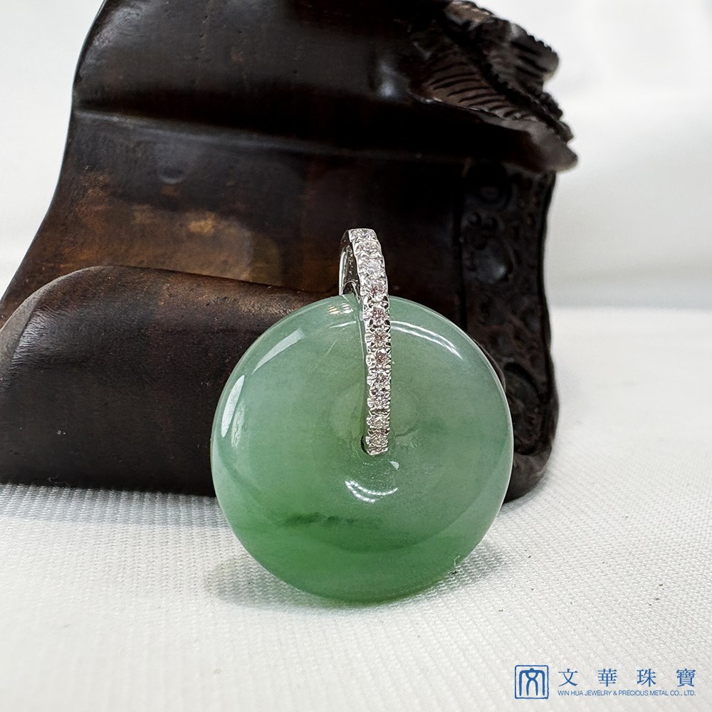 漸層翠綠平安扣翡翠鑽墜(已售出)
