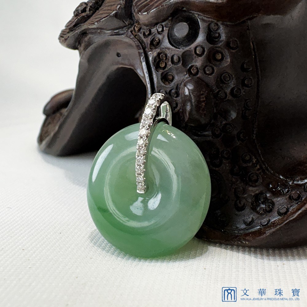 漸層翠綠平安扣翡翠鑽墜(已售出)