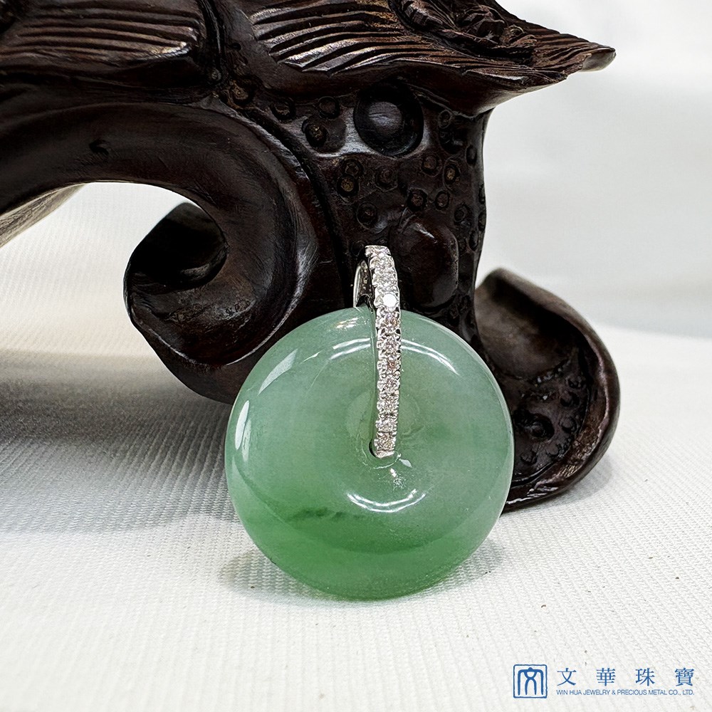 漸層翠綠平安扣翡翠鑽墜(已售出)