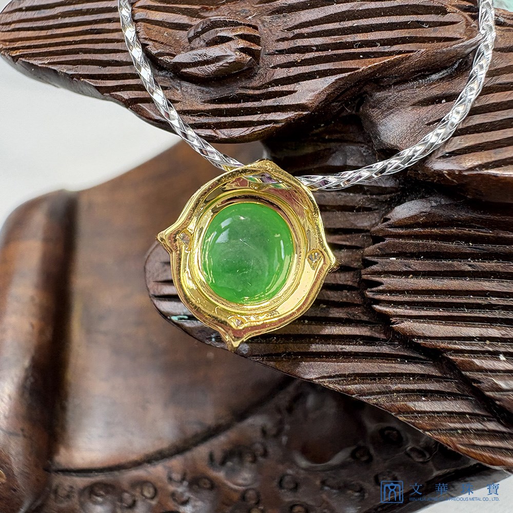 玻璃種陽綠蛋面黃K鑽墜