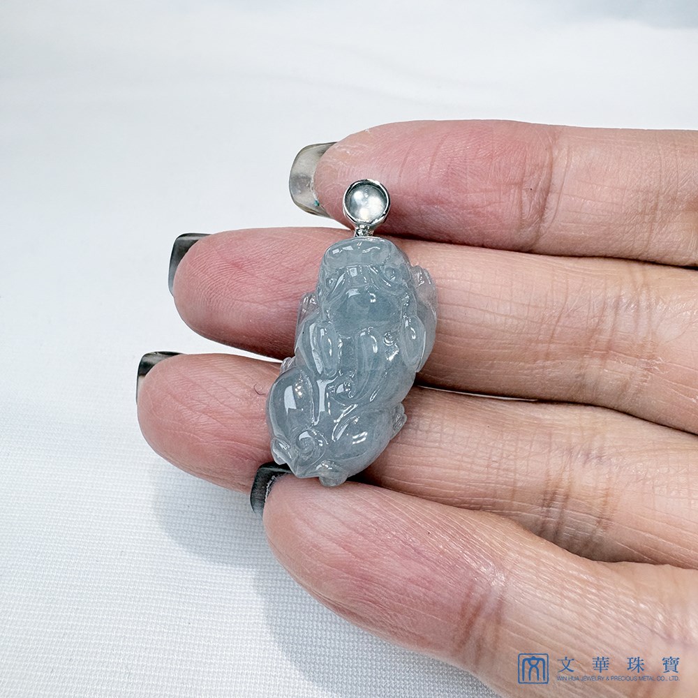 冰潤灰藍貔貅玉墜 